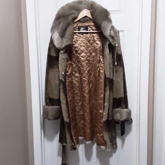Faux Fur Coat - Picture 2 of 6